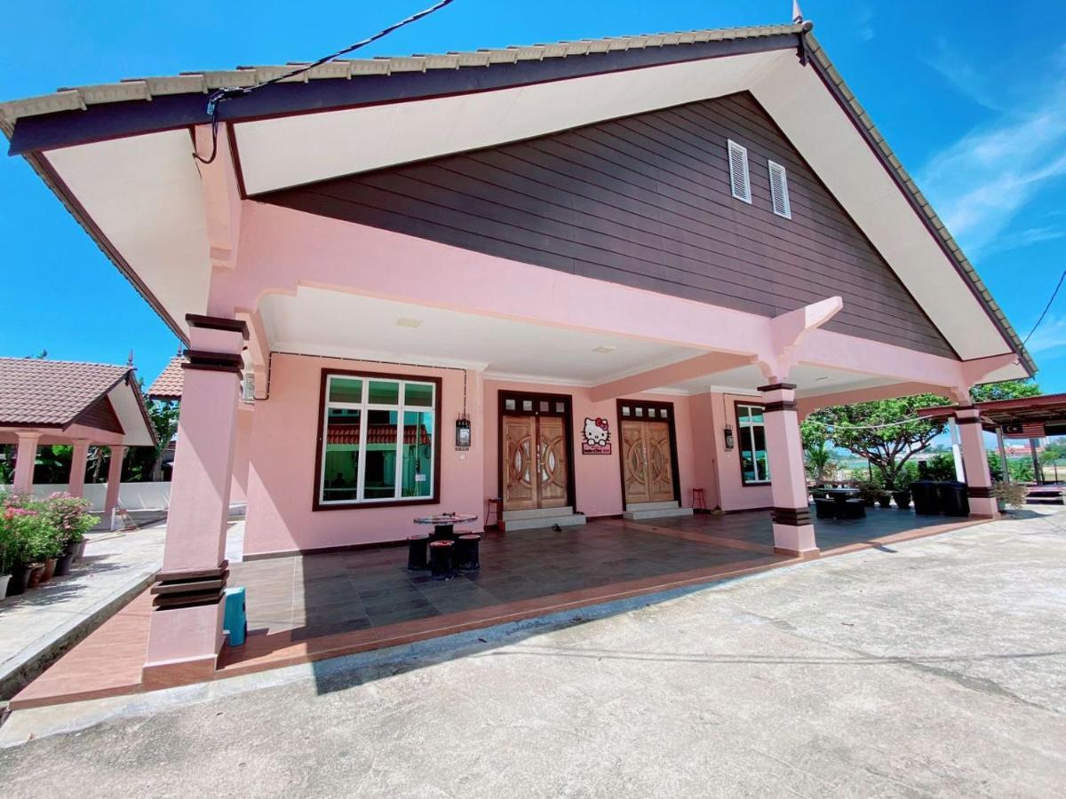 Hellokitty House - Unit 1 Villa Kuala Terengganu Luaran gambar
